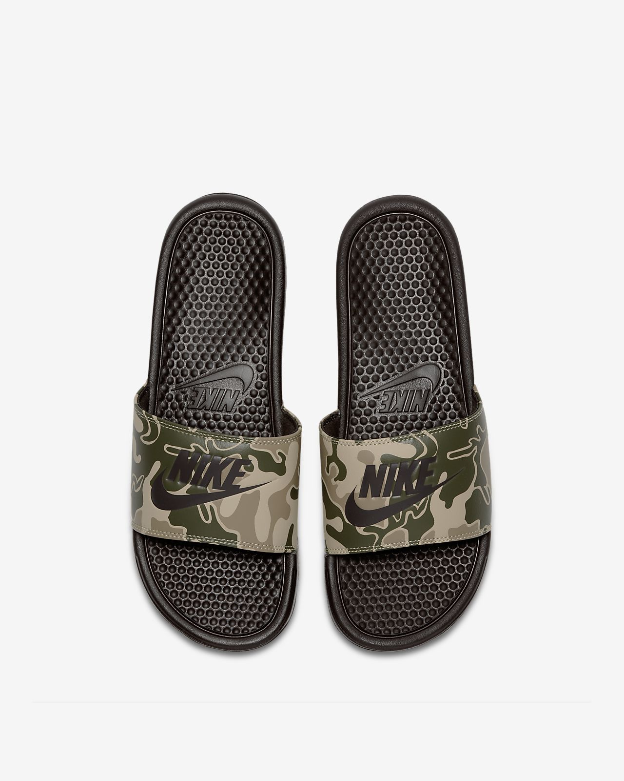 nike benassi pocket